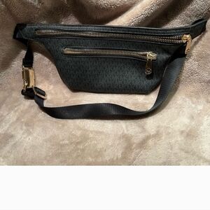 Michael Kors fanny pack belt bag signature logo